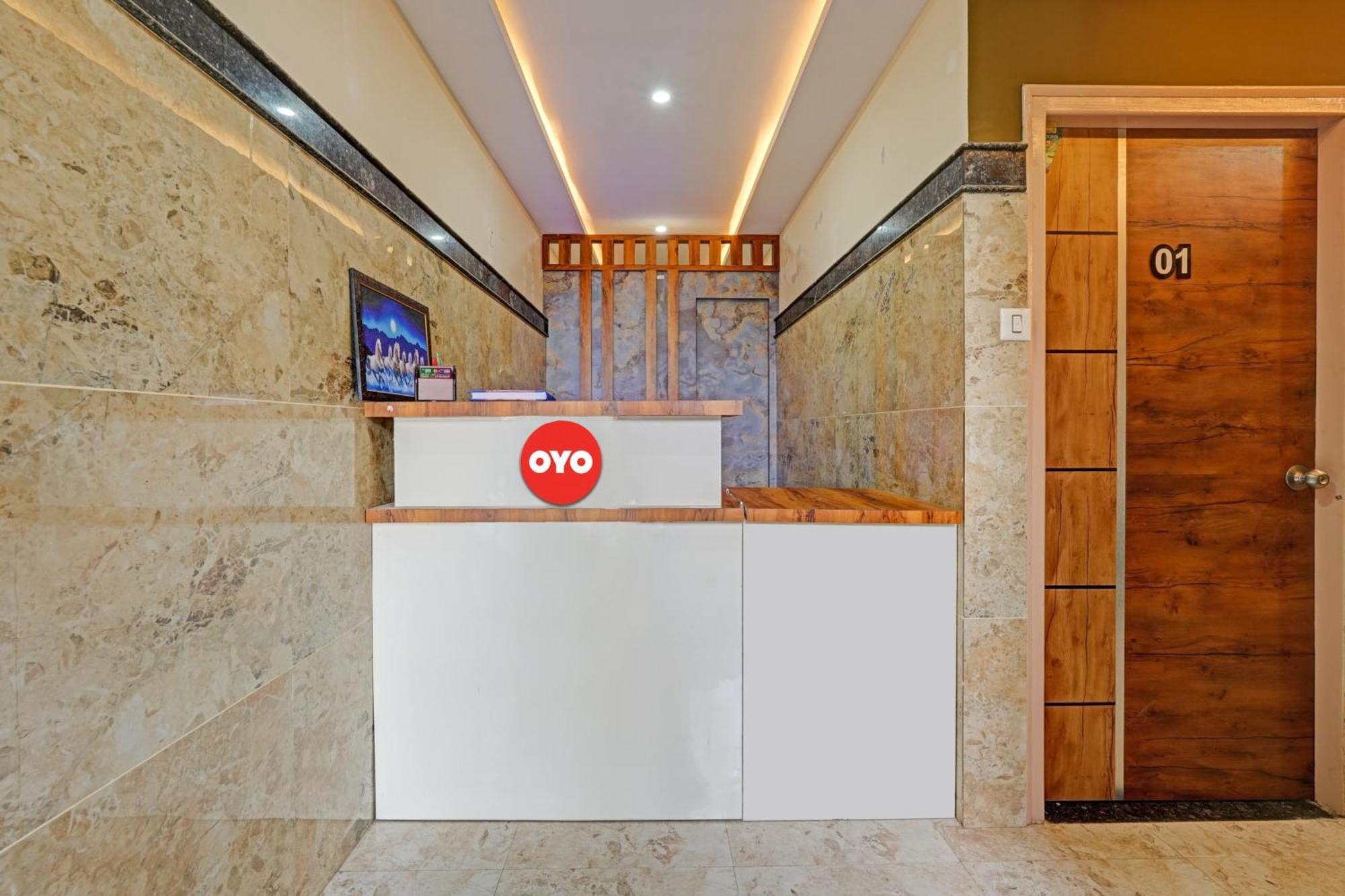 Hotel O Sri Chowdeshwari Boarding And Lodging Tavarikere Exterior photo