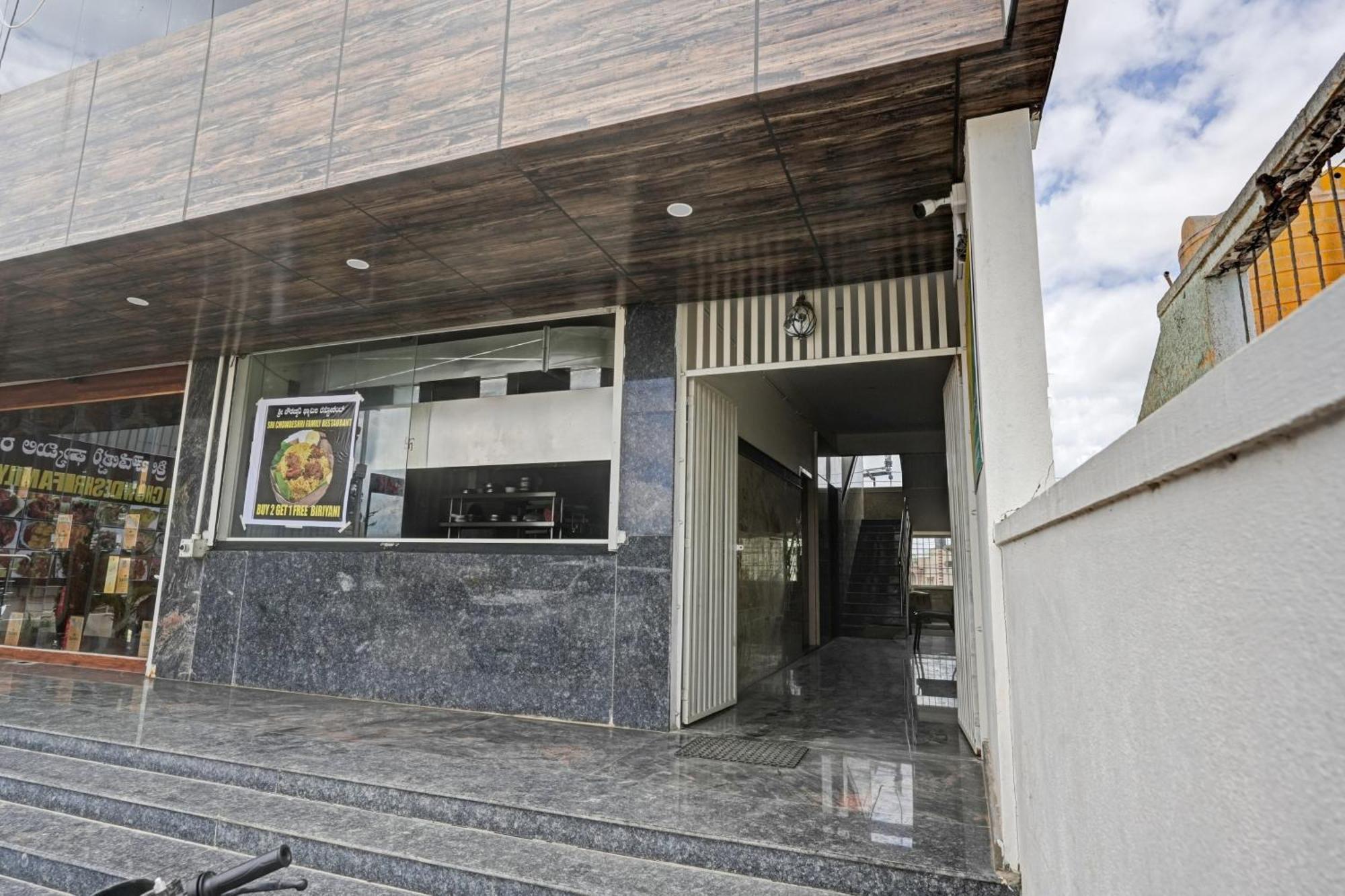 Hotel O Sri Chowdeshwari Boarding And Lodging Tavarikere Exterior photo